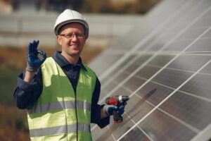 Top-Tips-for-Installing-Solar-Panels-New-House-roof-cadregen